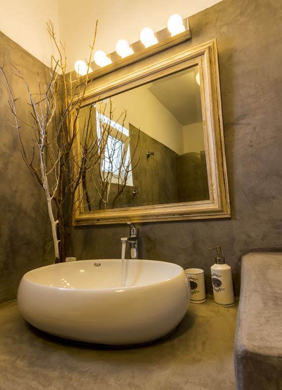 Lavish Suites Agios Ioannis Diakoftis Bagian luar foto